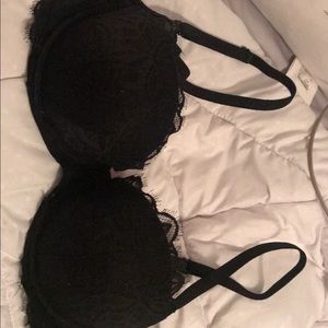 36 D Victoria’s Secret bra